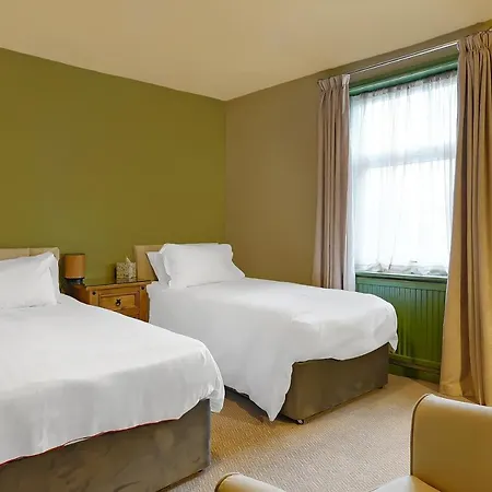 Oyo The White Horse, North Yorkshire ホテル リポン