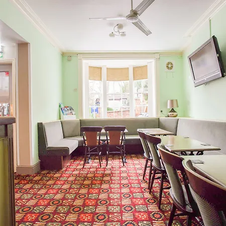 Oyo The White Horse, North Yorkshire 酒店 3*