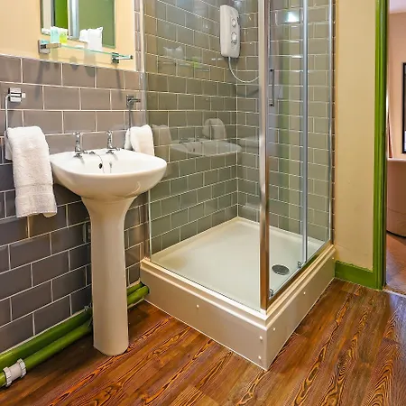 Oyo The White Horse, North Yorkshire