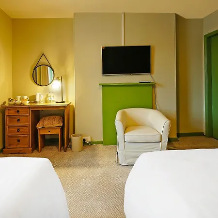 Oyo The White Horse, North Yorkshire Hotel 3*