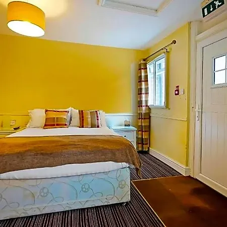Oyo The White Horse, North Yorkshire 3* Ripon