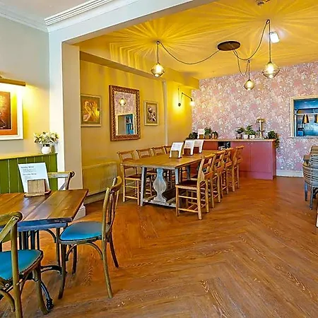 Oyo The White Horse, North Yorkshire 3* Ripon