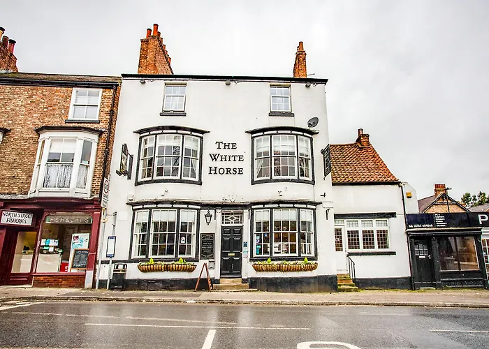 Oyo The White Horse, North Yorkshire 3*